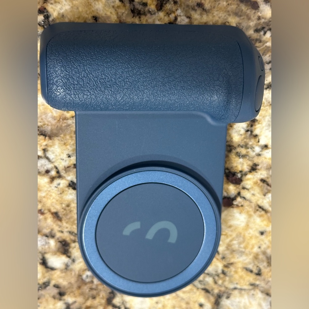 SnapGrip Magnetic Camera Grip - Black - Picture 6 of 6